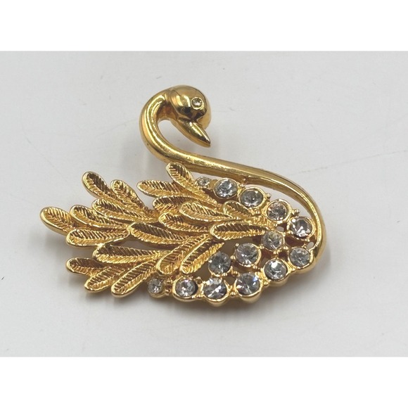 Vintage gold Tone Swan Pin Brooch Crystal Accented Feather Design Elegant - Picture 4 of 7